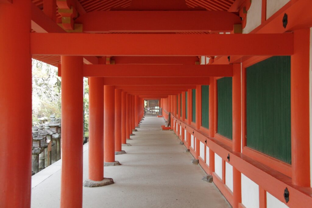 世界遺産の建築様式を比較することで見える文化の違い