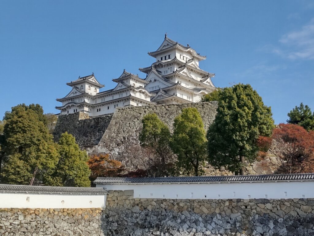 姫路城の美しい白鷺城と日本の城郭建築の世界遺産