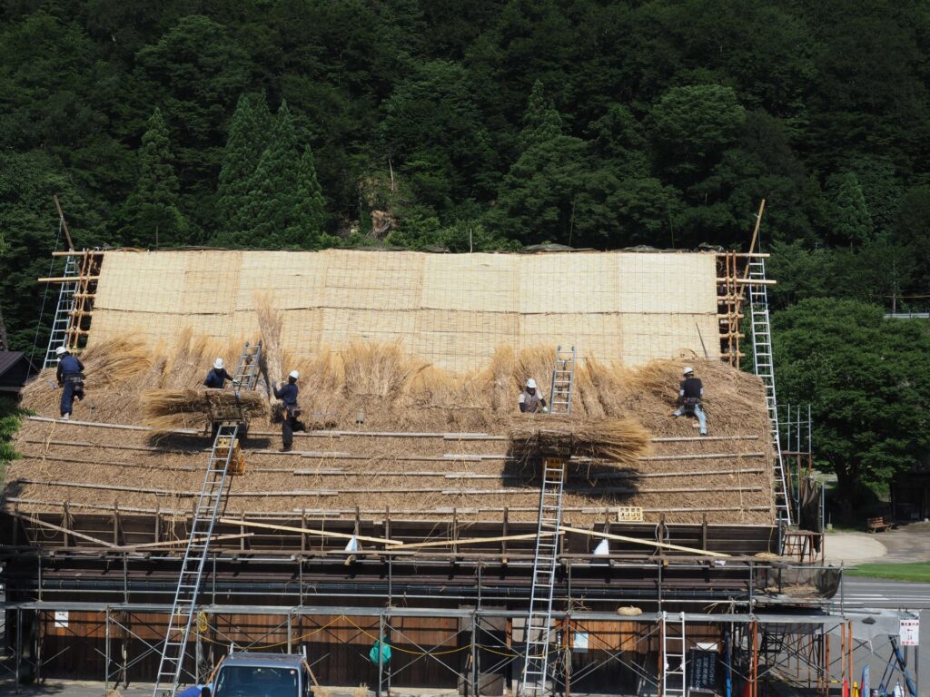 文化財の修復作業と遺産を守る人々の取り組み