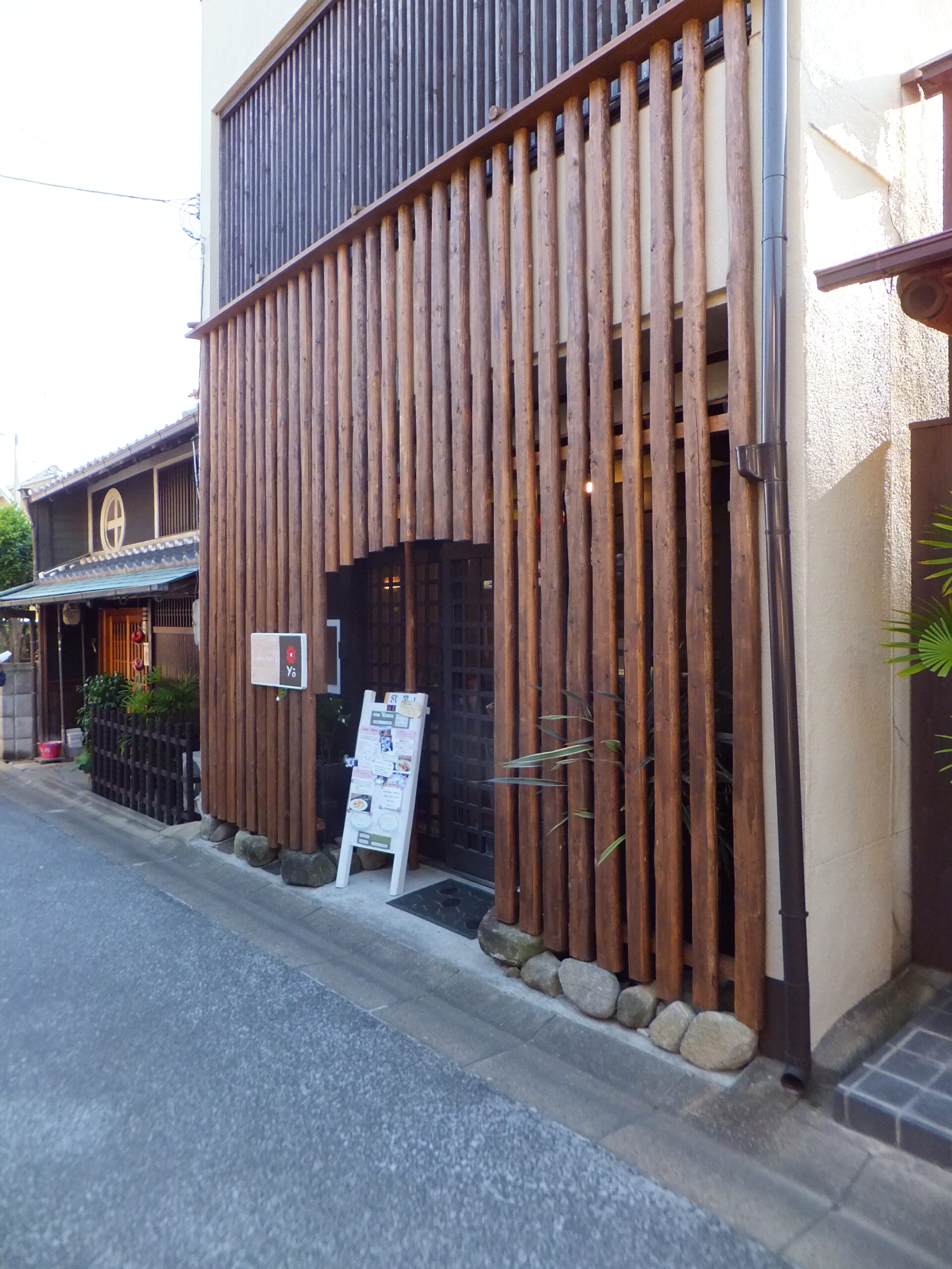 ならまちの古民家を改装したカフェの外観