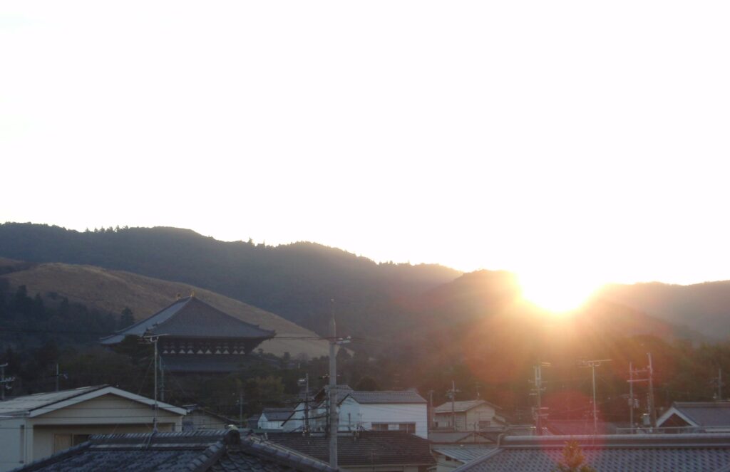 初日の出の若草山